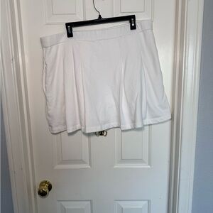 Express Ivory Pleated Skort